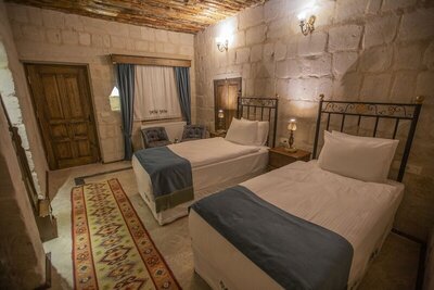 Lavender Cave Hotel - Deluxe Double Or Twin Room