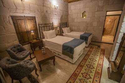 Lavender Cave Hotel - Deluxe Double Or Twin Room