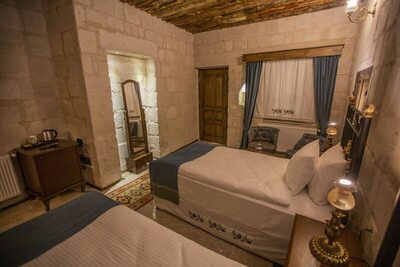 Lavender Cave Hotel - Deluxe Double Or Twin Room