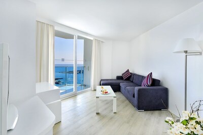 Le Bleu Hotel & Resort Kusadasi - Standard Room, Sea View