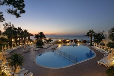Le Bleu Hotel & Resort Kusadasi, Кушадасъ, Турция