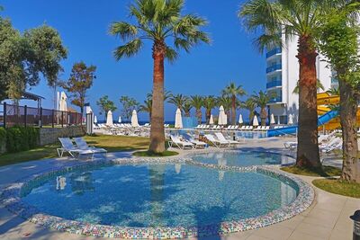 Le Bleu Hotel & Resort Kusadasi, Кушадасъ, Турция