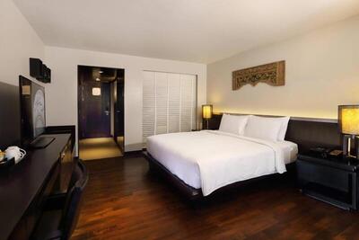 Le Meridien Phuket Beach Resort - Deluxe Ocean View, Guest room, 1 King, Balcony