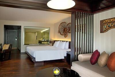 Le Meridien Phuket Beach Resort - Junior Suite, 1 King, Ocean view, Balcony