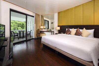 Le Meridien Phuket Beach Resort - Grand Suite, 2 Bedroom Suite, Oceanfront, Balcony