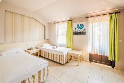 Leda Beach Hotel - Single Room