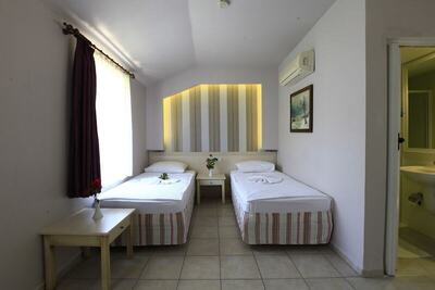 Leda Beach Hotel - Single Room