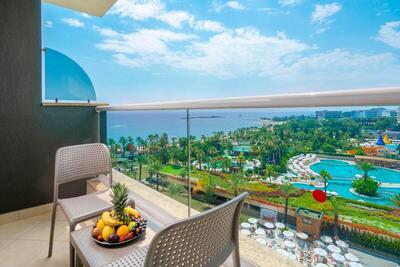 Leodikya Kirman Premium - Family Room With Sea View