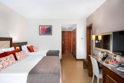 Leodikya Kirman Premium - Family Room With Sea View