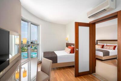 Leodikya Kirman Premium - Family Room With Sea View