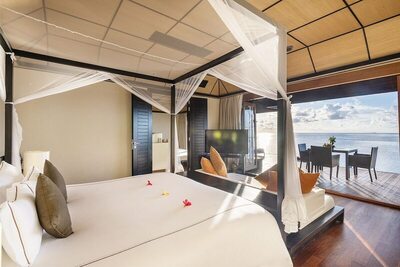Lily Beach Resort & Spa - Sunset Water Suite with Private Pool