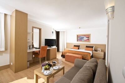 Limak Limra Hotel & Resort - Suite, Bathtub