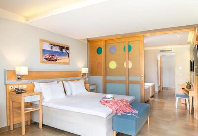 Lyttos Beach - Family Three-Bedroom Suite with Garden View