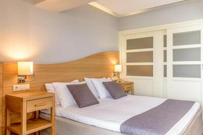 Lyttos Beach - Family Room with Garden View - Sliding Door