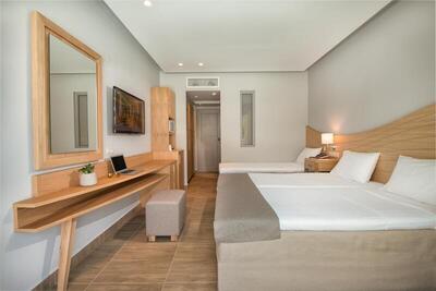 Lyttos Beach - Family 2 Sleeping Areas Garden View with Private Pool