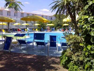 Marina Club Hotel, Бая Домиция, Италия