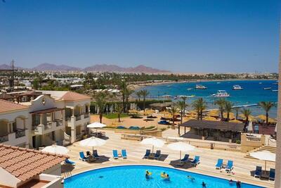 Marina Sharm Hotel - Royal Club Room with Sea and Pool View