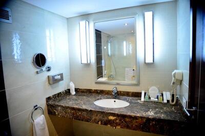 Marina Sharm Hotel - Royal Club Room with Sea and Pool View