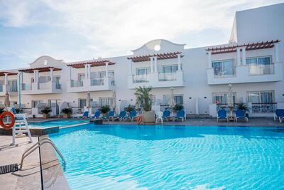 Marina Sharm Hotel - Royal Club Room with Sea and Pool View