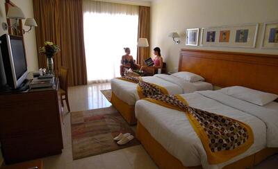 Marina Sharm Hotel - Royal Club Room with Sea and Pool View