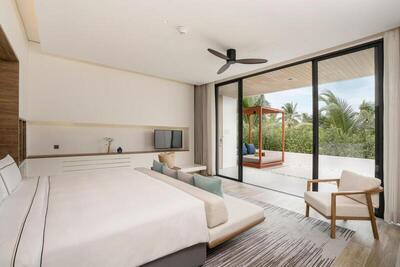 Meliá Phuket Mai Khao - One-Bedroom Suite with Outdoor Bathtub