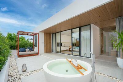 Meliá Phuket Mai Khao - One-Bedroom Suite with Outdoor Bathtub
