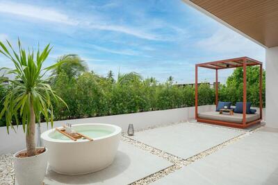Meliá Phuket Mai Khao - One-Bedroom Suite with Outdoor Bathtub