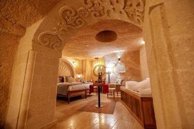 Misty Cave Hotel - King Suite