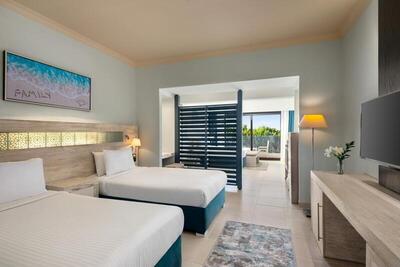 Movenpick Waterpark Resort & Spa Soma Bay - Family Room With Pool View