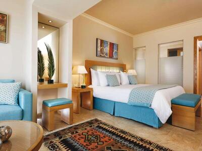 Movenpick Waterpark Resort & Spa Soma Bay - Family Room With Pool View