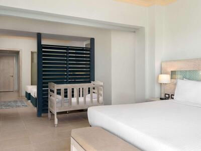 Movenpick Waterpark Resort & Spa Soma Bay - Superior Family Room With Garden View 