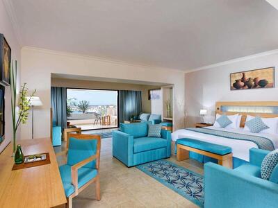 Movenpick Waterpark Resort & Spa Soma Bay - Deluxe King Suite With Sea View