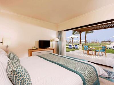 Movenpick Waterpark Resort & Spa Soma Bay - Deluxe Queen Room With Mountain View