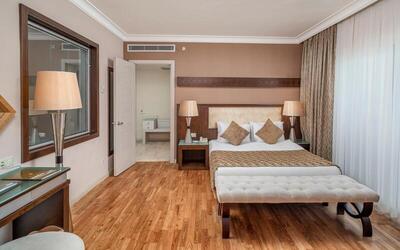 Mukarnas Spa & Resort Hotel - Family Room with Sea View