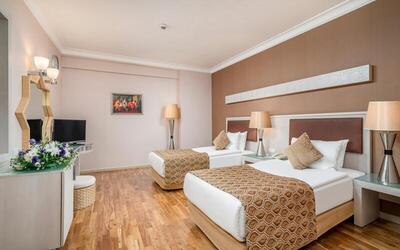 Mukarnas Spa & Resort Hotel - Family Room with Land View