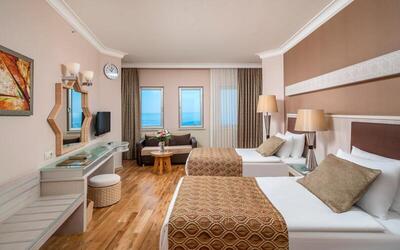 Mukarnas Spa & Resort Hotel - Family Room with Sea View