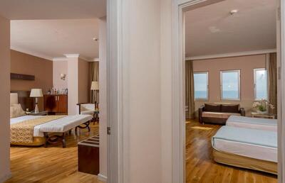 Mukarnas Spa & Resort Hotel - Family Room with Sea View