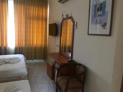 Muz Hotel - Standard Triple Room