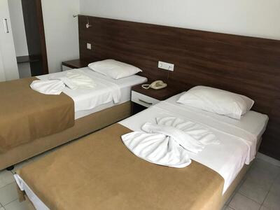 Muz Hotel - Single Room