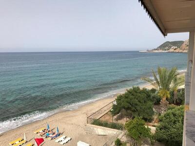 Muz Hotel - Single Room