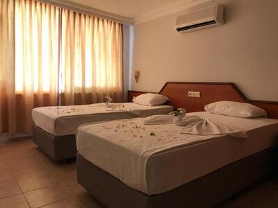 Muz Hotel - Single Room
