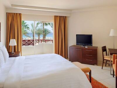 Naama Bay Promenade Beach Resort - Executive Suite, 1 King Bed, Ocean View