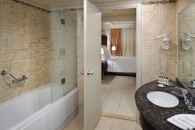 Naama Bay Promenade Beach Resort - Executive Suite, 1 King Bed, Ocean View