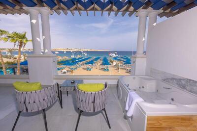 Naama Bay Suites & SPA - Junior Suites Jacuzzi Beach Front