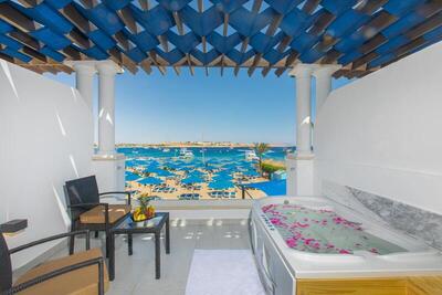 Naama Bay Suites & SPA - Deluxe Jacuzzi Beach Front 