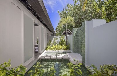 Naladhu Private Island Maldives - Ocean House With Pool And Private Beach Cabana