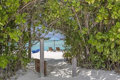 Naladhu Private Island Maldives - Beach House With Pool