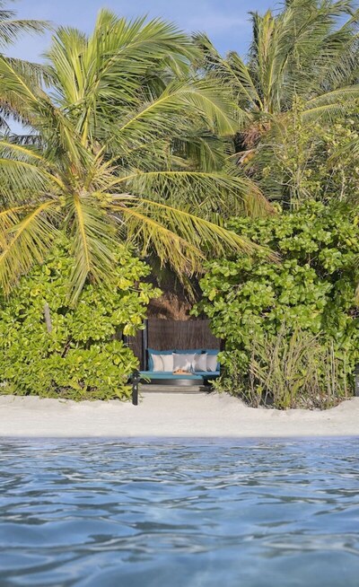 Naladhu Private Island Maldives, , Малдиви
