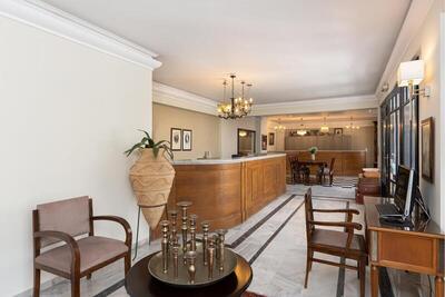 Nami Hotel & Suites, Ираклион, Гърция