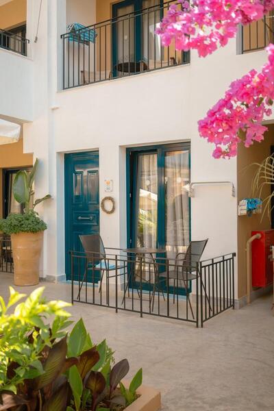 Nami Hotel & Suites, Ираклион, Гърция